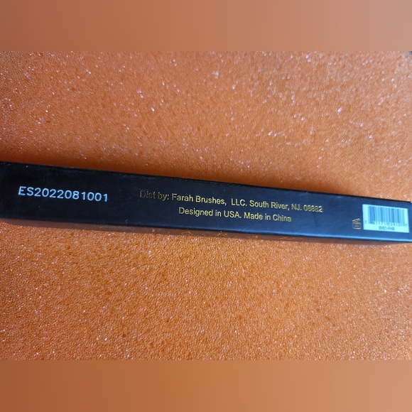 BRAND NEW F.a.r.a.h. Liquid Eyeliner Matte Black Velvet 18 hour wear - Picture 2 of 5